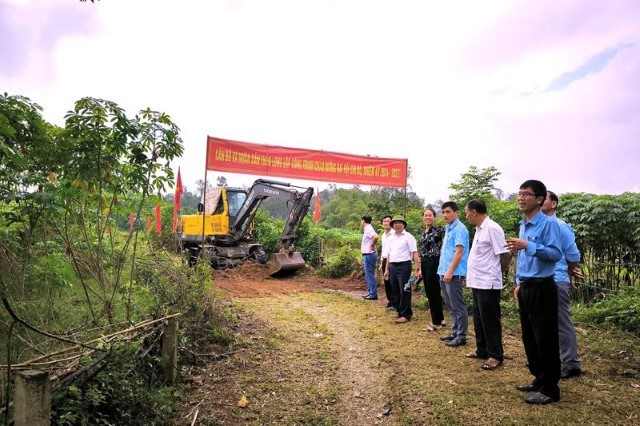 Xã Tân Dân phát động thi đua cao điểm xây dựng NTM nâng cao, tập trung chuyển đổi tích tụ ruộng đất, chào mừng ĐH các chi bộ nhiệm kỳ 2024 - 2027,...